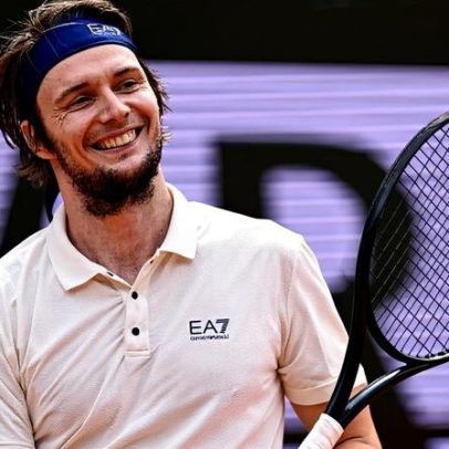 Vice de João Fonseca escolhe jogador perfeito com a direita do brasileiro; vídeo