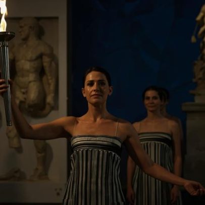 Chama olímpica de Milão-Cortina 2026 é acesa na Grécia