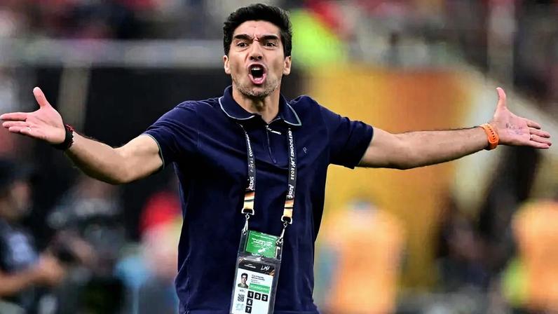 Treinador do Palmeiras lamentou a derrota em Lima (Foto: Ernesto Benavides / AFP)