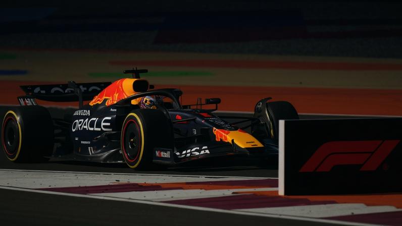 Verstappen na corrida do GP do Catar de F1 (Foto: Andrej ISAKOVIC / AFP)