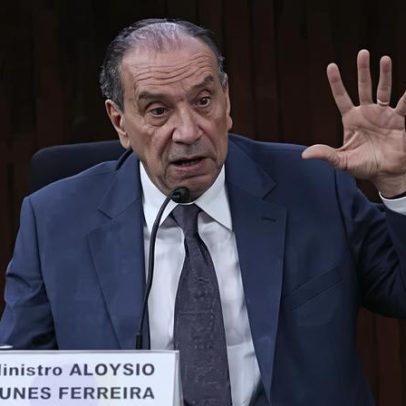 Prisão de Bolsonaro encerra ciclo de supremacia militar sobre o poder civil