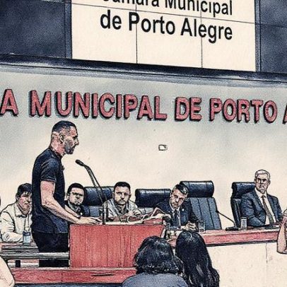 Volante do Internacional recebe honraria de cidadão de Porto Alegre