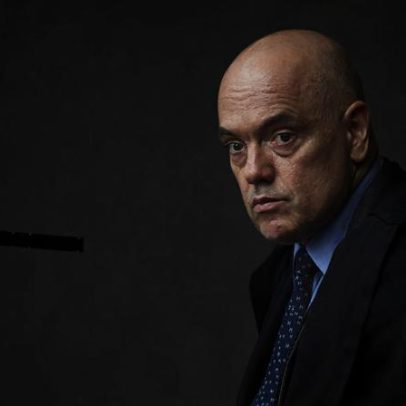 Moraes impõe pena mais rígida a Bolsonaro do que a Lula