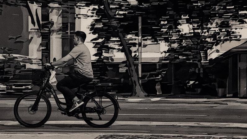 Ales reúne especialistas para discutir regras urgentes para bicicletas elétricas após aumento de acidentes no ES. Foto: Tomaz Silva (EBC)