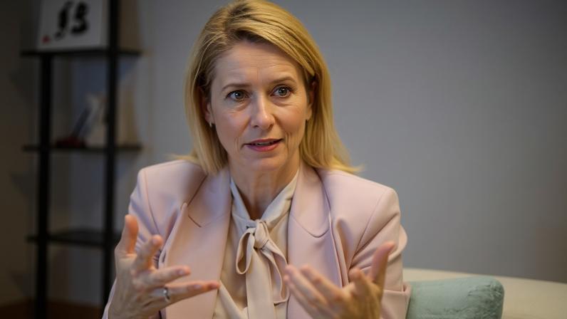 Kaja Kallas diz que a Rússia não negocia a paz e deve ser obrigada a negociar