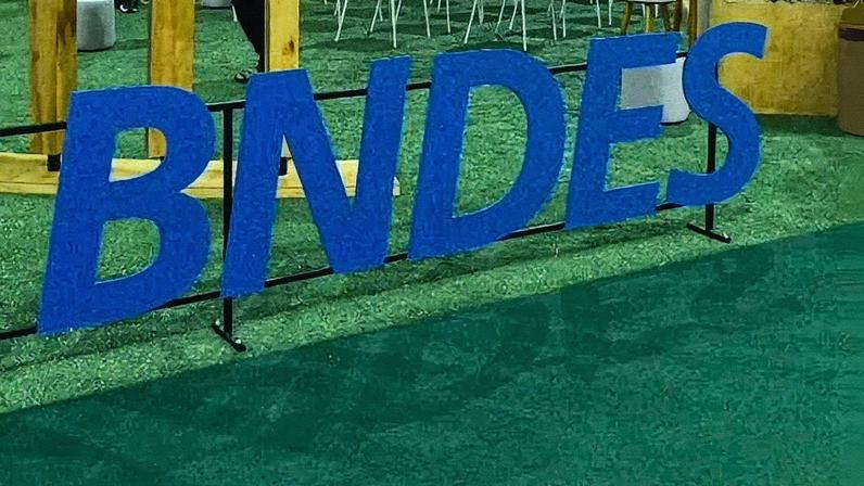 BNDES faz plano para descarbonização climática