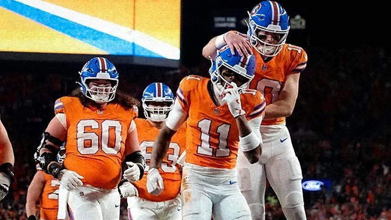 NFL Denver Broncos Raiders