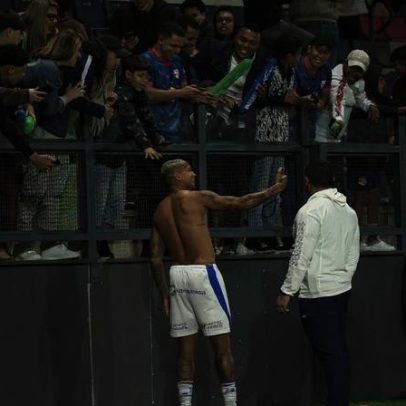 Deyverson é vaiado por torcedores rivais após vitória do Fortaleza