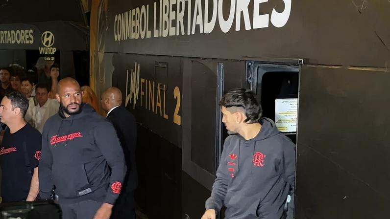 Flamengo chega a Lima para a final da Libertadores com apoio da torcida