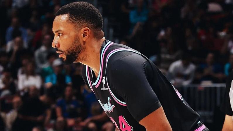 Norman Powell Heat troca