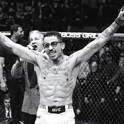 Carlos Prates recebe bônus de performance da noite no UFC 322