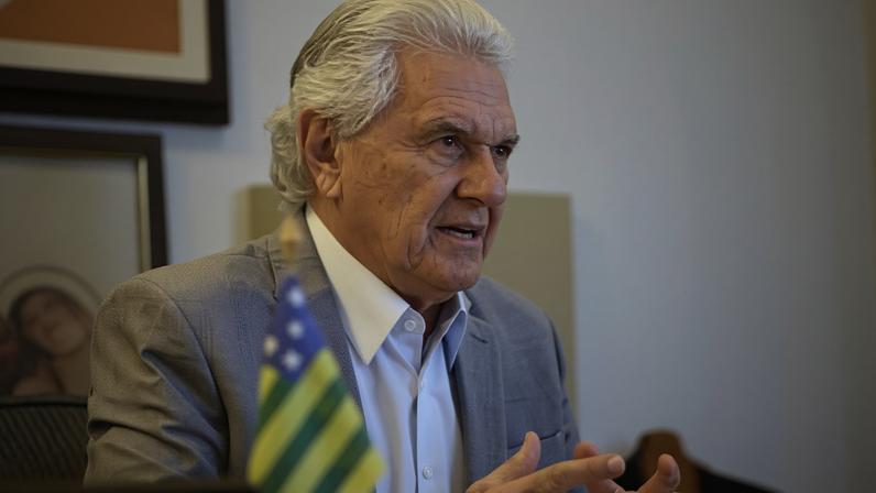 Ronaldo Caiado recebe alta após cinco dias internado