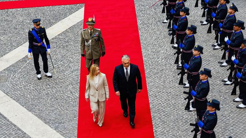 Marine Le Pen y Jordan Bardella, el 14 de septiembre en Burdeos.