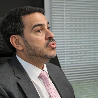 Alcolumbre estuda acelerar rito para atrapalhar Messias