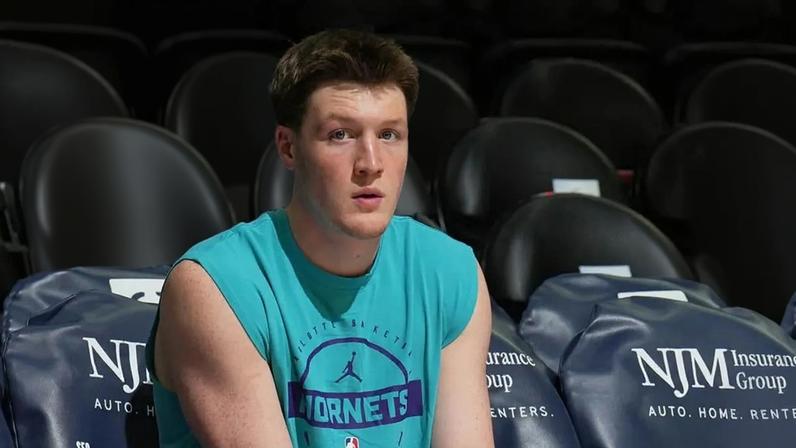 Kon Knueppel Stephen Curry