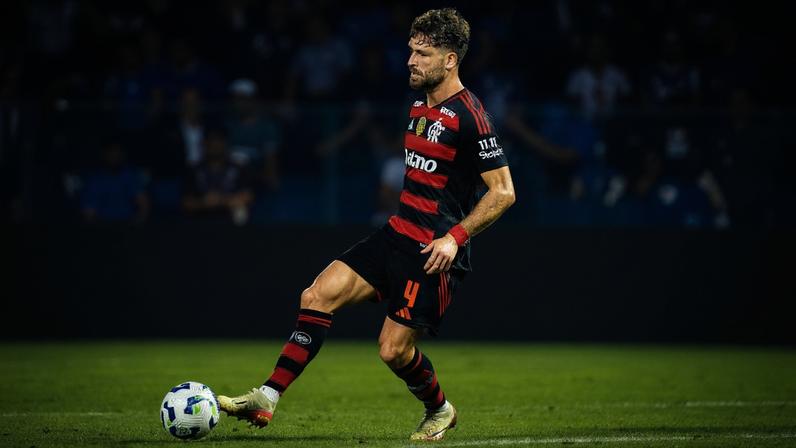 Léo Pereira bateu recorde de minutagem disputada pelo Flamengo em 2025 (Foto: Leo Barrilari / Gazeta Press)