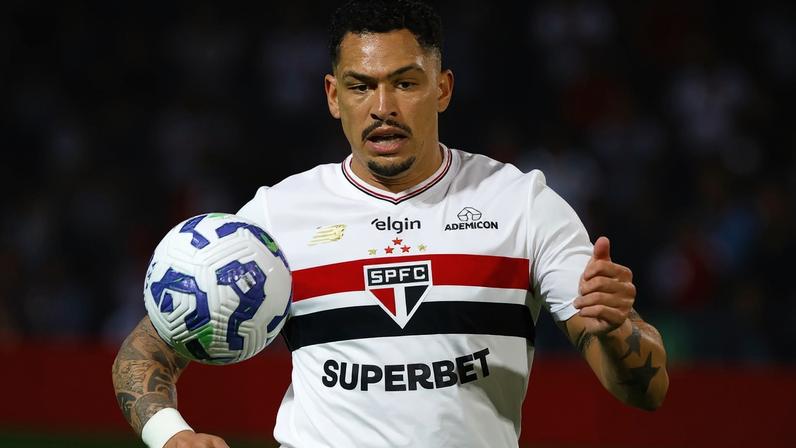 Luciano sofreu trauma na perna (Foto: Divulgação/ São Paulo)