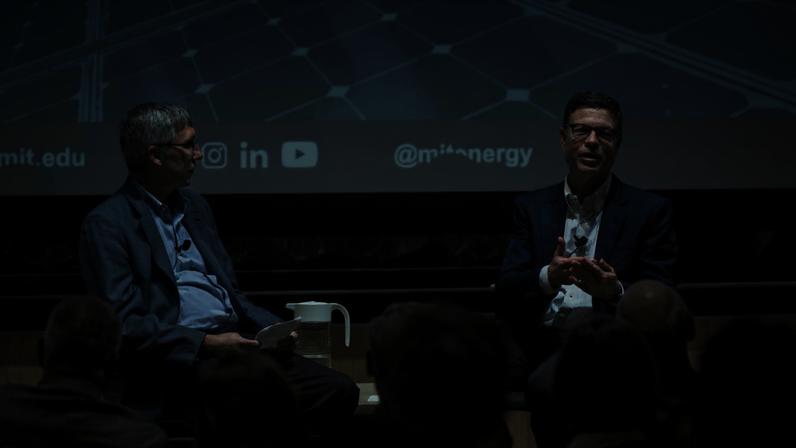 Kurt Kelty (right), vice president of battery, propulsion, and sustainability at General Motors, joined MITEI's William Green at the 2025 MIT Energy Initiative Fall Colloquium. Kelty explained how GM is developing and commercializing next-generation battery technologies.