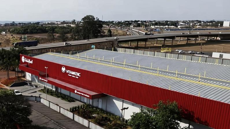Grupo familiar José Alves investe R$ 100 milhões de olho em boom de suplementos | Fábrica de suplementos da Vitamedic, do Grupo José Alves, foi construída ao lado de complexo industrial em Anápolis (Goiás)