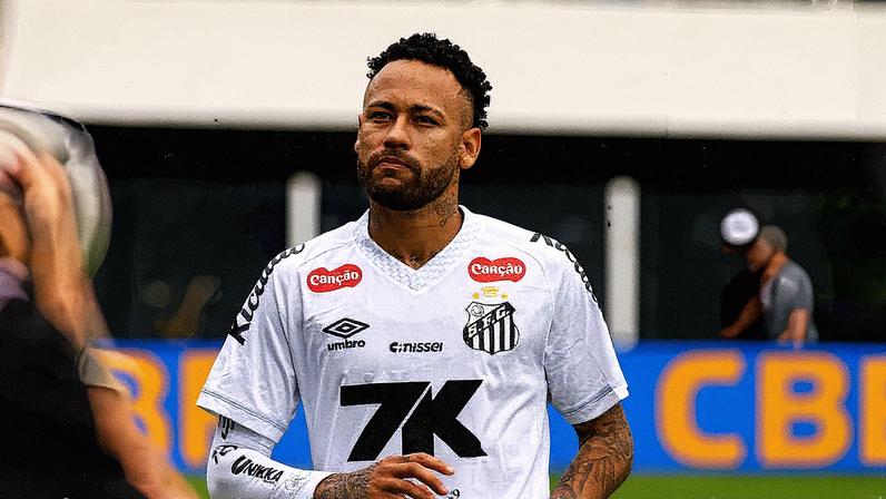 Neymar em ação pelo Santos (Foto: Mauricio De Souza/AGIF/Gazeta Press)