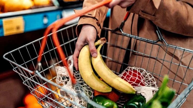 Apesar da leve queda, o mercado de trabalho segue dominando o debate