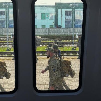 Pressão russa encerra símbolo da resistência ucraniana: trens para Kramatorsk