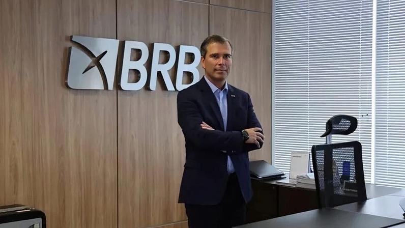 Para a PF, a manutenção dos repasses, autorizada por Paulo Henrique Costa, é “indício relevante” de que o BRB buscou salvar o Banco Master