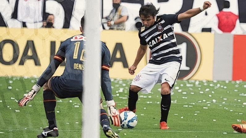 Romero comemora um dos gols do Corinthians no 6 a 1 sobre o São Paulo em 2015, na Arena Corinthians. (Daniel Augusto Jr. Ag. Corinthians)