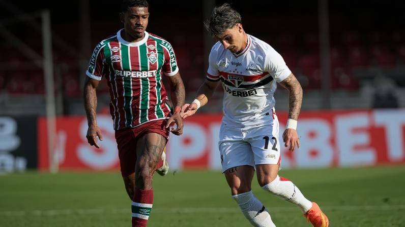 Fluminense e São Paulo se enfrentam pelo Brasileirão (Foto: Vilmar Bannach/Ekobanpress/Gazeta Press)