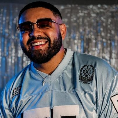 Silas Magalhães lança single Jeová Jireh com estética Y2K