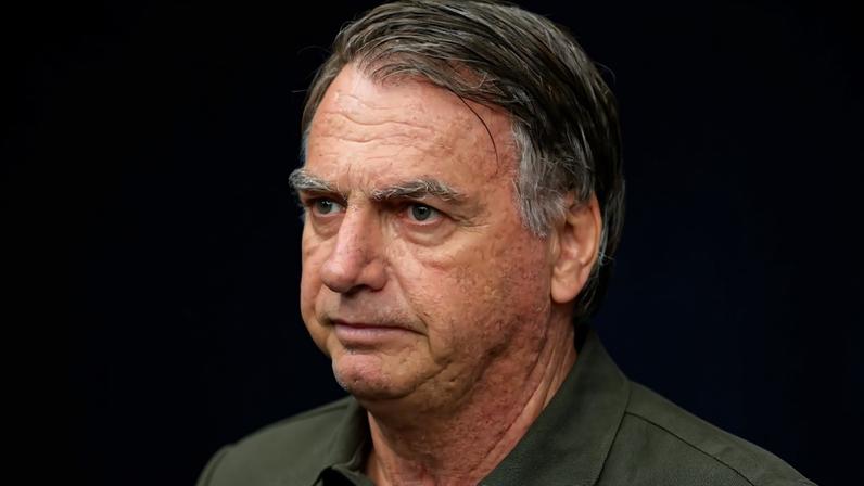 O astro de Hollywood Jim Caviezel, 57 anos, viverá nos cinemas Jair Bolsonaro, no filme Dark Horse (O Azarão). Foto: Reprodução internet