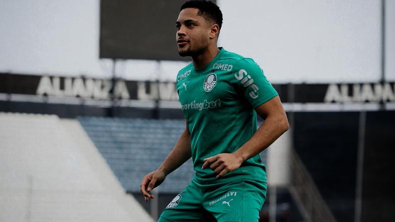 Andreas Pereira em treino do Palmeiras em Lima antes de final da Libertadores (Foto: Divulgação / Palmeiras)