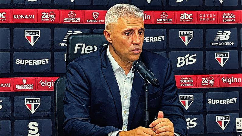 Crespo fez desabafo sincero após jogo contra o Flamengo (Foto: Izabella Giannola/ Lance!)