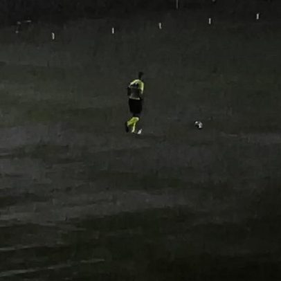 Delegado explica procedimento durante jogo Vasco x Internacional sob chuva