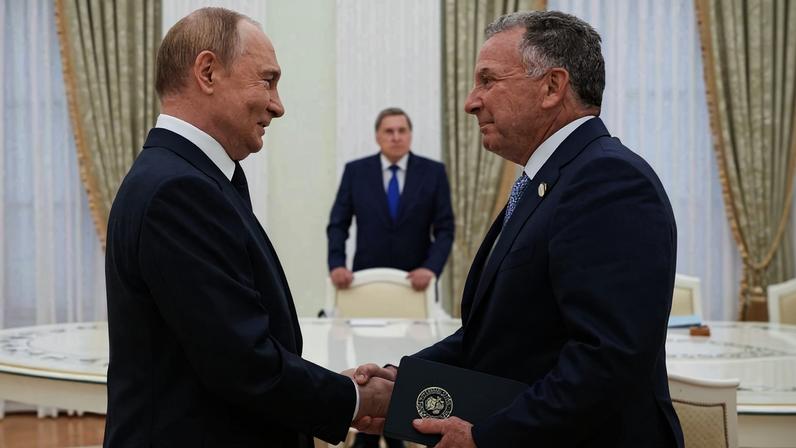 Republicanos da Câmara criticam Witkoff por gestão das negociações Rússia-Ucrânia