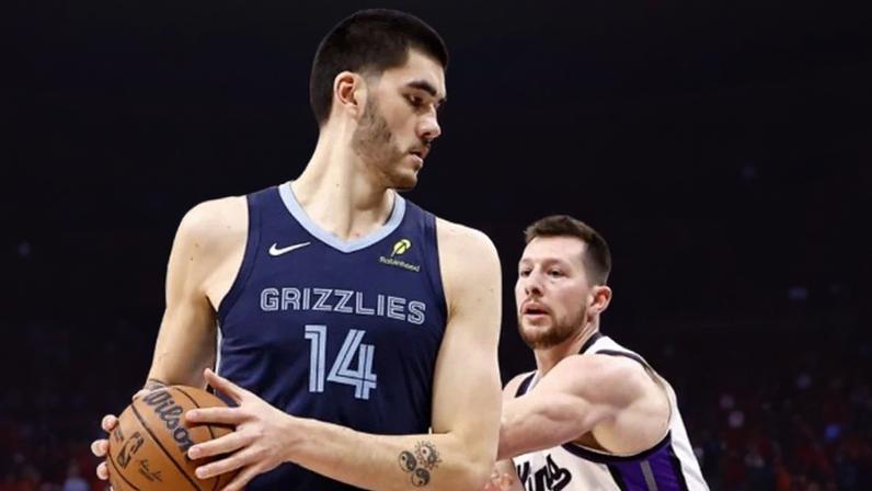 NBA Zach Edey Grizzlies