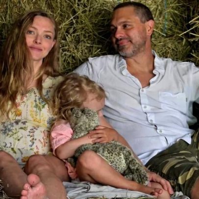 Amanda Seyfried revela dificuldades duras para equilibrar maternidade e carreira