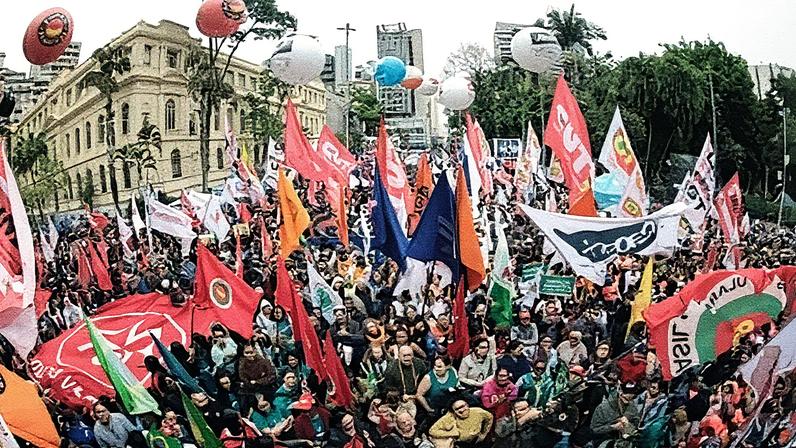 Isenção do IR é vitória dos trabalhadores, dizem centrais sindicais