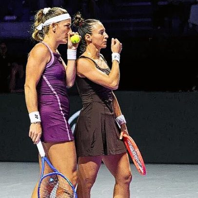Stefani e Babos são derrotadas na estreia das finais da WTA