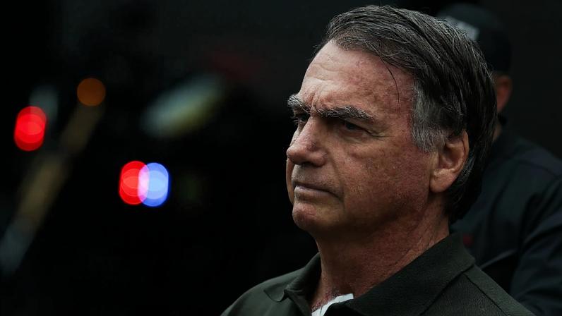 Com base em voto de Fux, defesa de Bolsonaro protocola embargos infringentes para reverter condenação e aponta que Moraes atropelou prazos. (Foto: Fabio Rodrigues-Pozzebom/Agência Brasil)
