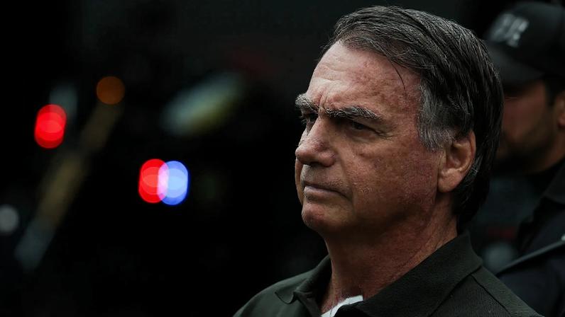 Com base em voto de Fux, defesa de Bolsonaro protocola embargos infringentes para reverter condenação e aponta que Moraes atropelou prazos. (Foto: Fabio Rodrigues-Pozzebom/Agência Brasil)