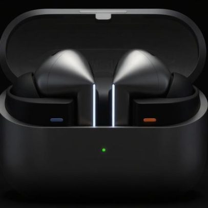 Galaxy Buds 3 Pro cai para preço recorde; Samsung mira vender 10x AirPods no CM