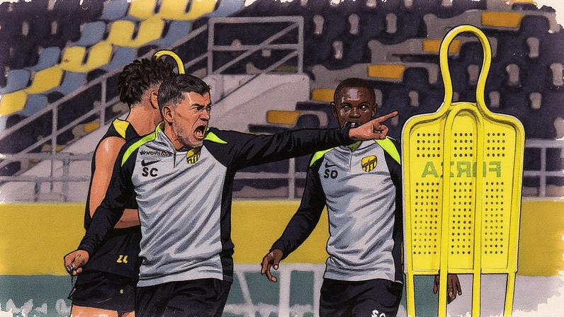 Sérgio Conceição, treinador do Al Ittihad, em sessão de treino - Foto: Al Ittihad