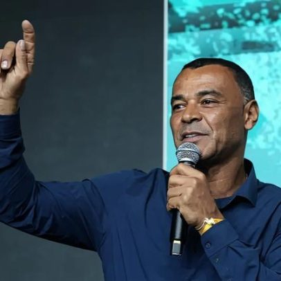Cafu aponta favoritismo na final entre Palmeiras e Flamengo
