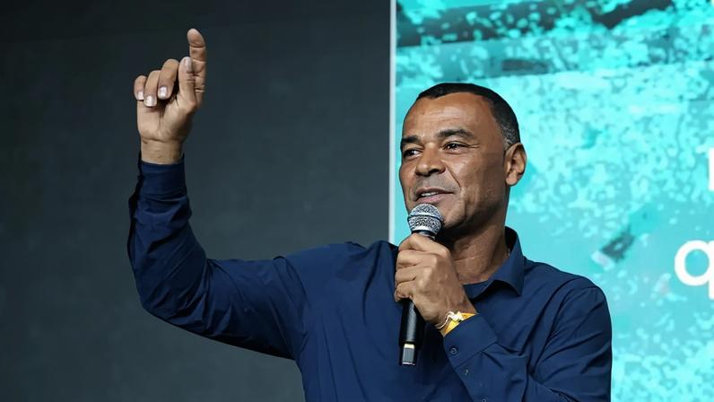 Cafu foi bicampeão mundial com a Seleção Brasileira. (Foto: Reprodução/Instagram/@cafu2)