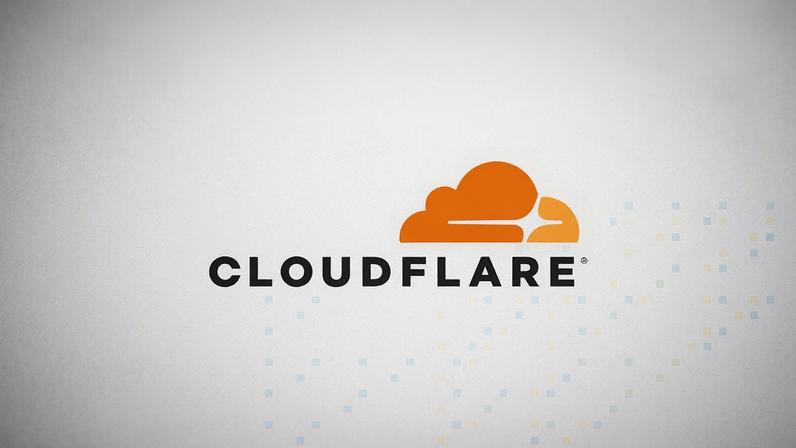 Fundada em 2009, a Cloudflare oferece serviços que reforçam a segurança de sites. A empresa funciona como um intermediário entre o site e o usuário final