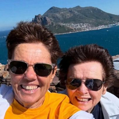 Billie Jean King cumprimenta fãs no Dia de Ação de Graças durante férias
