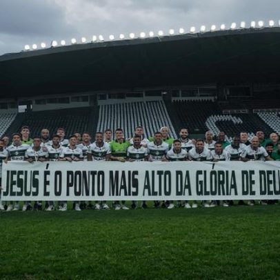Coritiba vence Série B e celebra com mensagem de fé