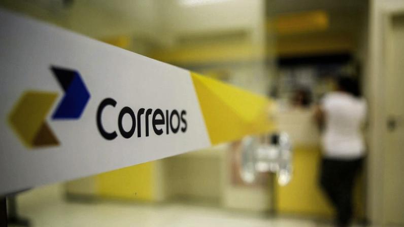 Correios têm prejuízo de R$ 6 bilhões de janeiro a setembro de 2025, quase o triplo do registrado no mesmo período do ano passado. (Foto: Marcelo Andrade/Arquivo/Gazeta do Povo)