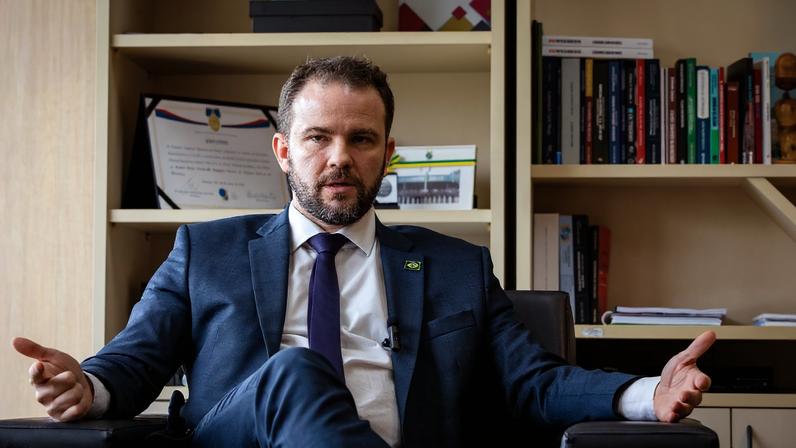 Governo Lula ameaça acionar STF para barrar pautas-bomba